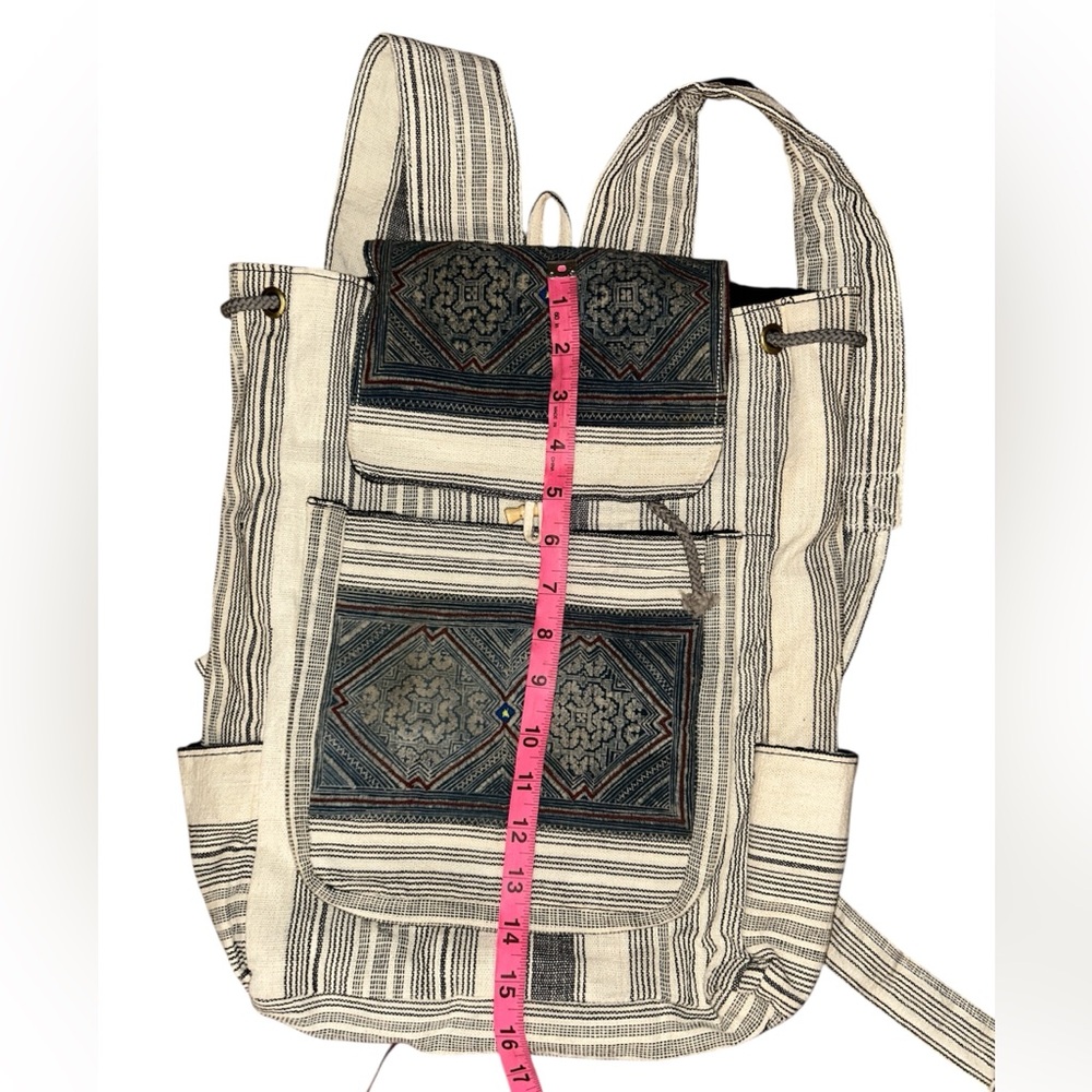 cloth Striped Backpack with Geometric Pattern - Picture 11 of 12